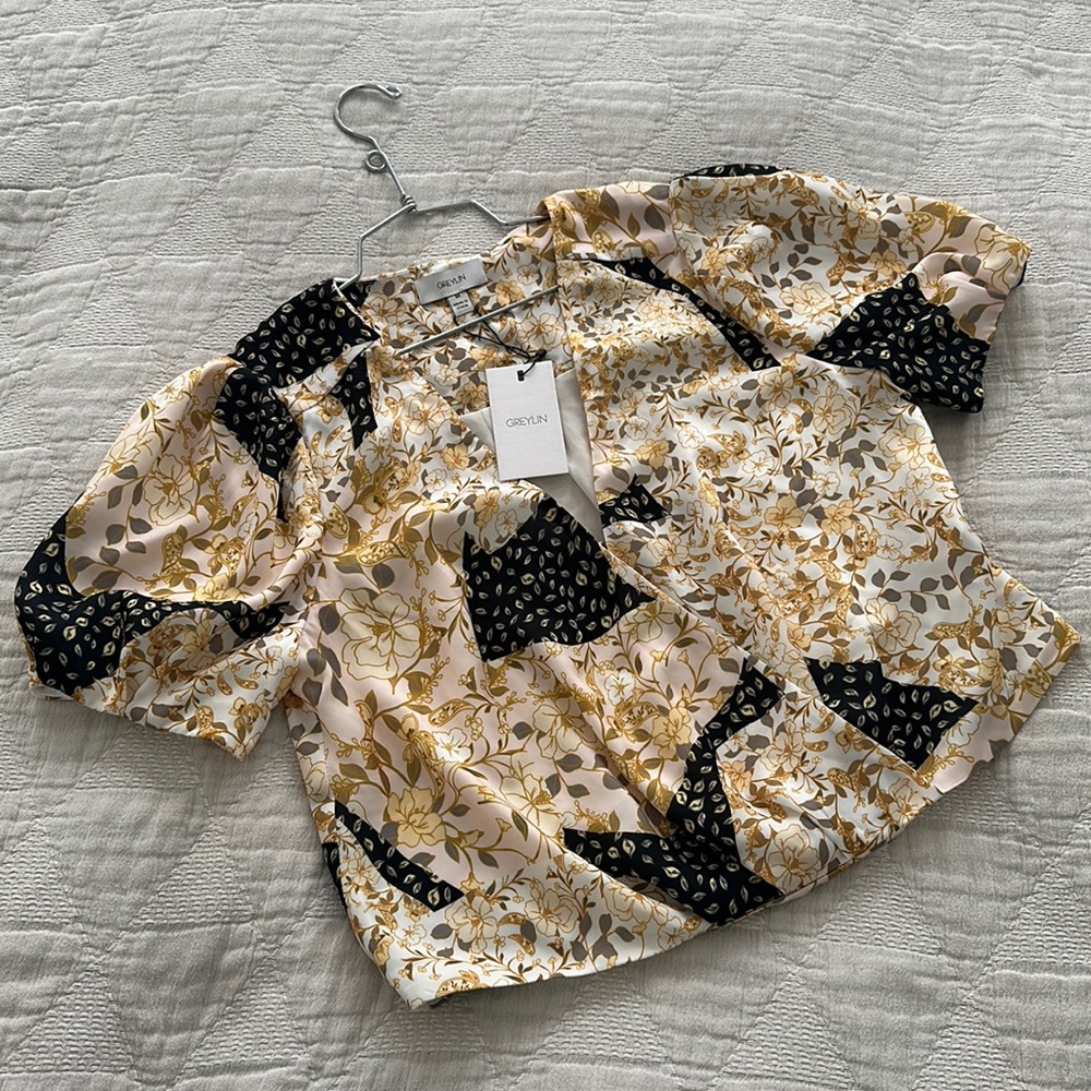 Greylin Lourdes Patchwork Satin Crop Blouse